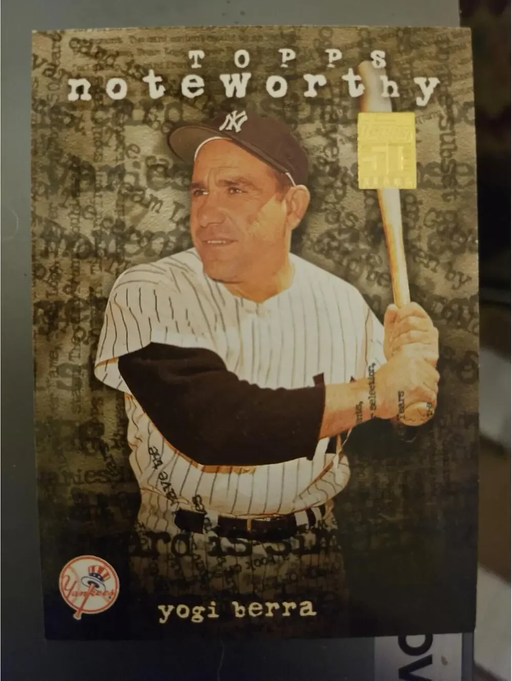 2001 TOPPS - NOTEWORTHY INSERT - YOGI BERRA YANKEES #TN33